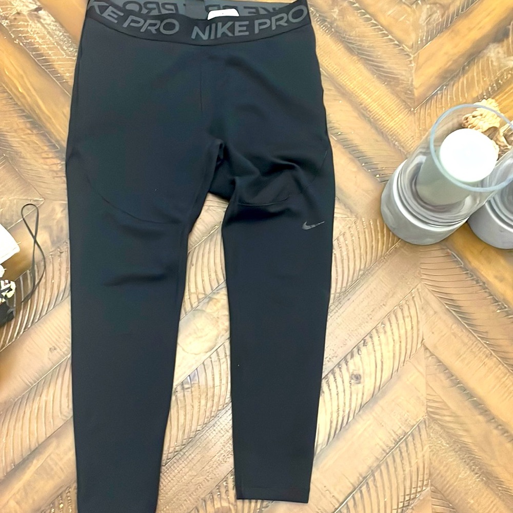 Nike Pro, XL Black fleece lined 25 inch inseam 🏃🏾‍♀️🏃🏃‍♂️